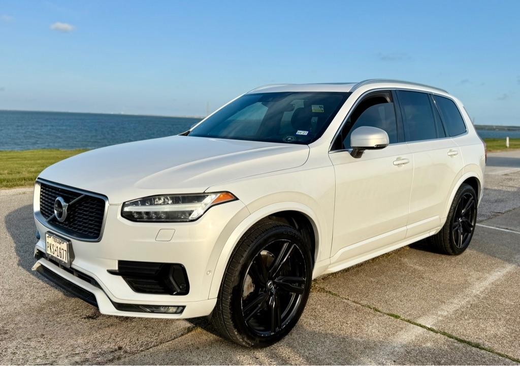 2017 Volvo XC90 T6 R-DESIGN