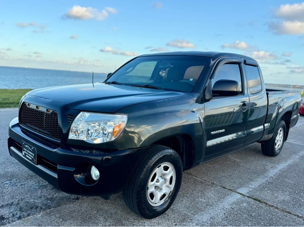 Green 2010 Toyota Tacoma Pickup Truck 4X2 Automatic
