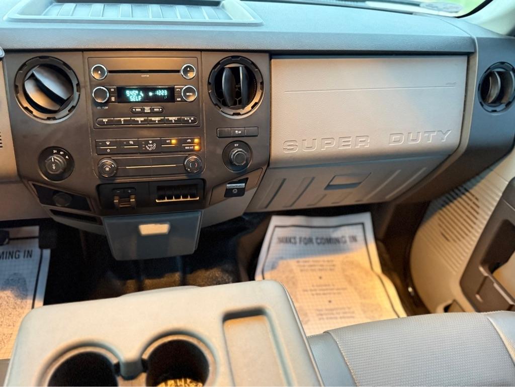 Ford F-250 photo 11