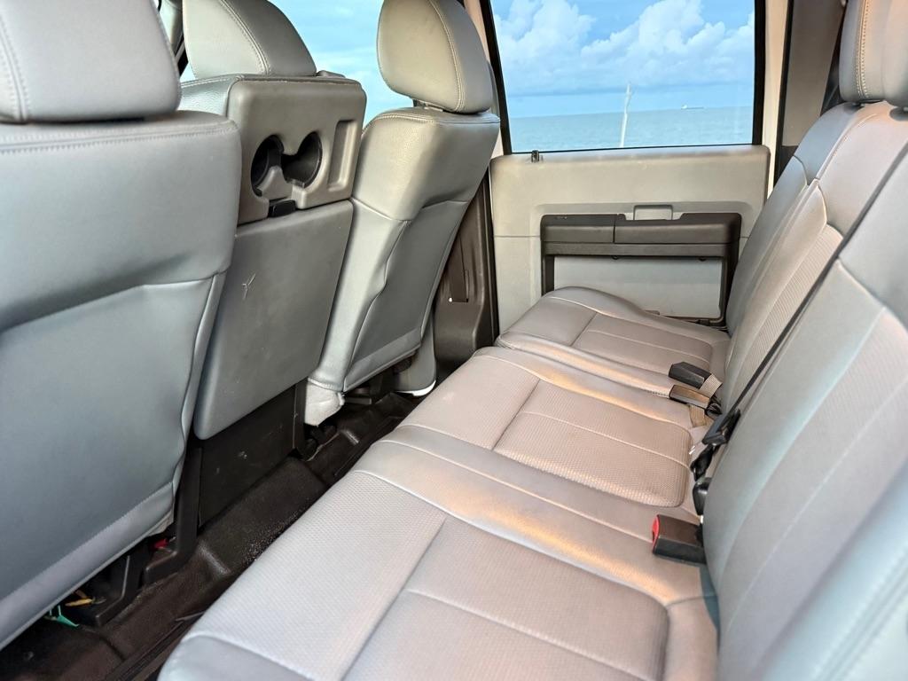 Ford F-250 photo 16
