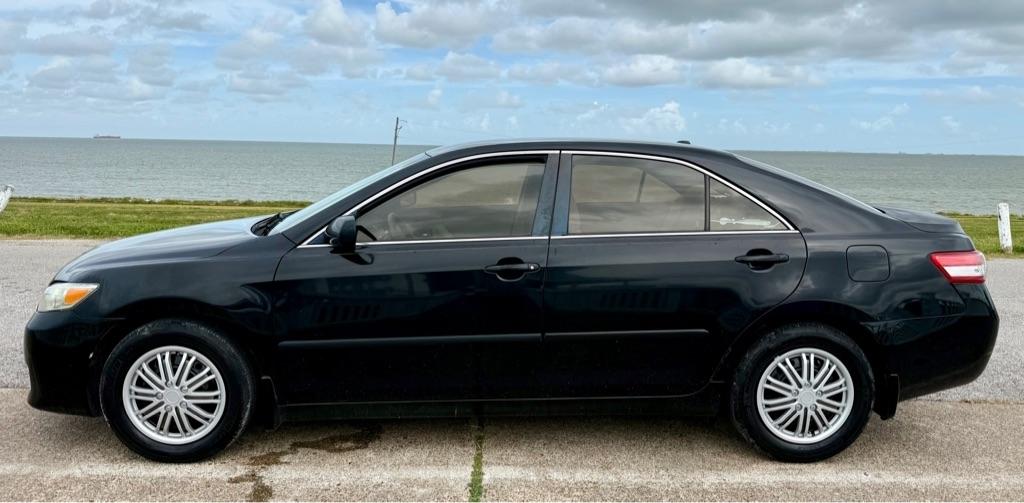 Toyota Camry photo 8