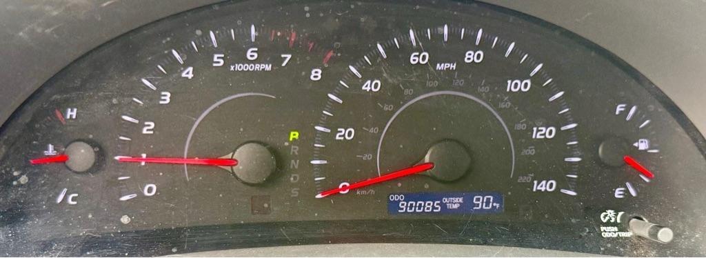 Toyota Camry photo 11