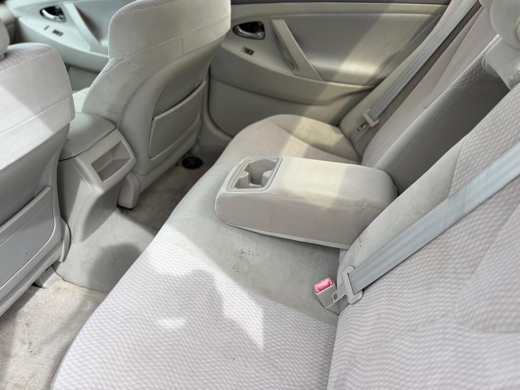 Toyota Camry photo 16