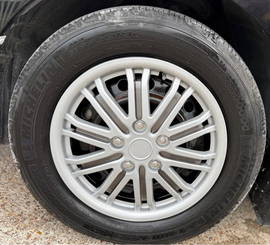 Toyota Camry photo 20