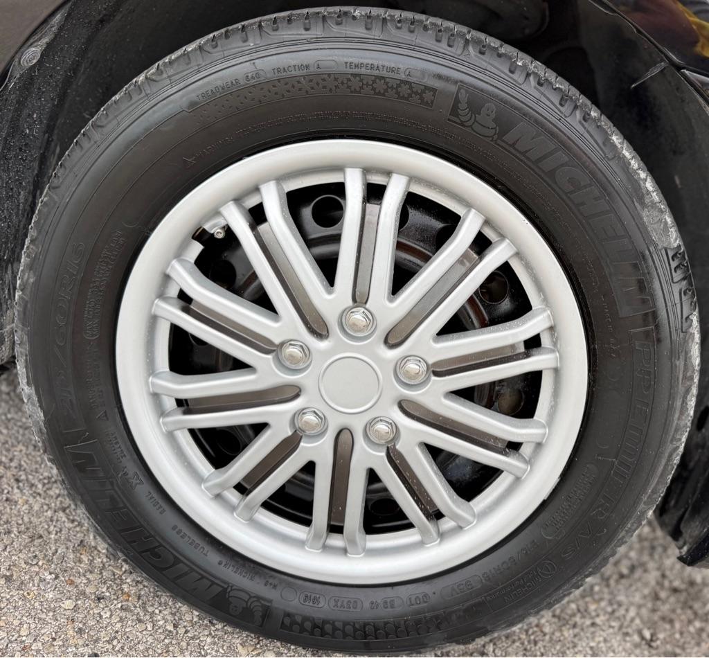Toyota Camry photo 22