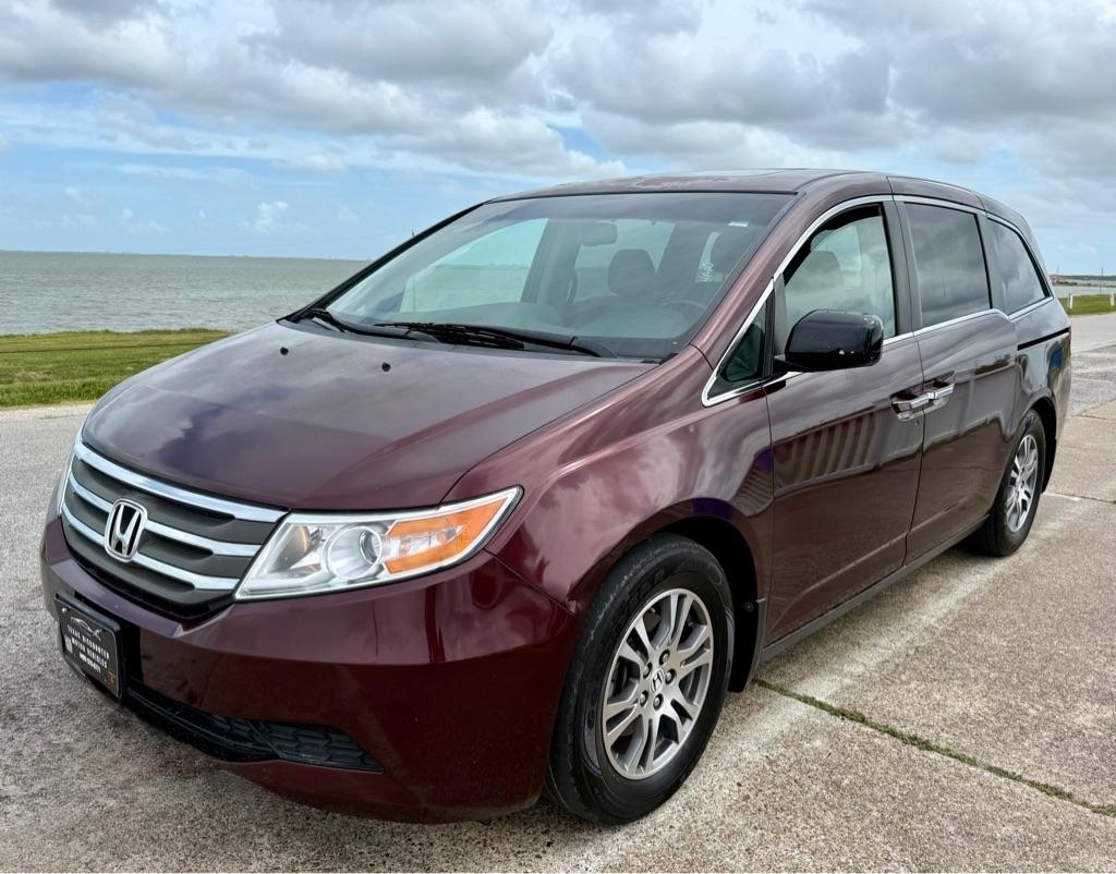 Red (Maroon) 2011 Honda Odyssey Minivan Front-Wheel Drive Automatic