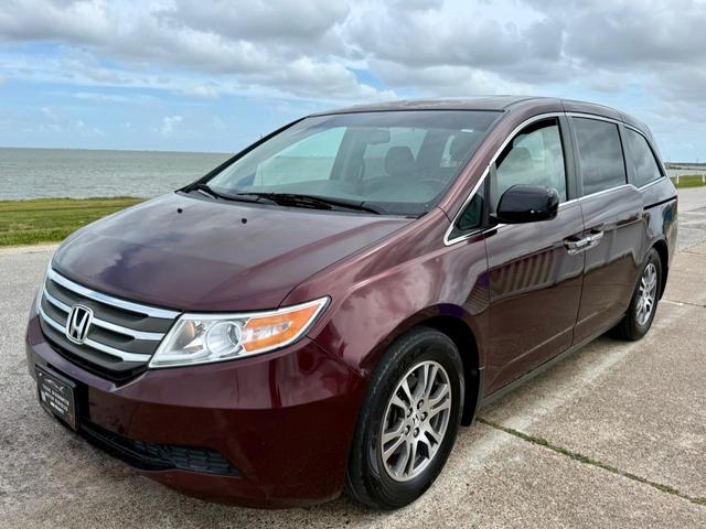Red (Maroon) 2011 Honda Odyssey Minivan Front-Wheel Drive Automatic
