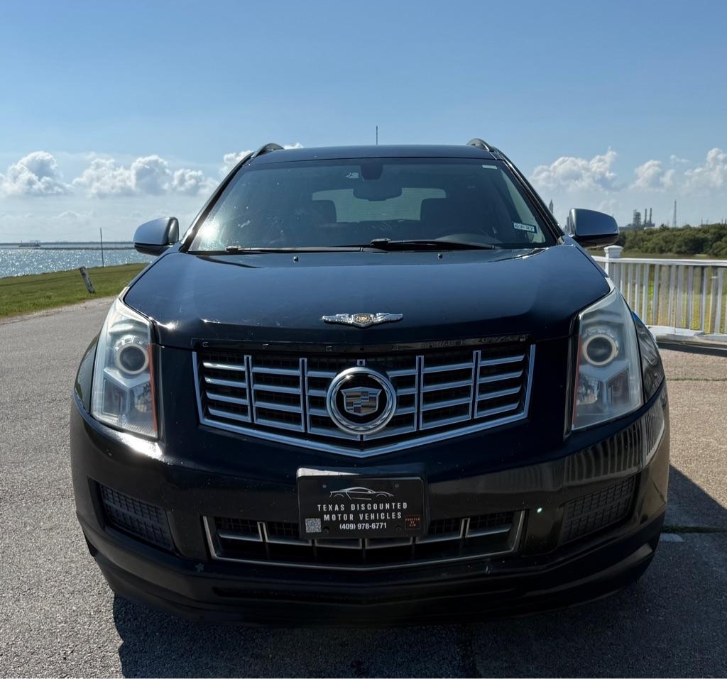 Cadillac SRX photo 2