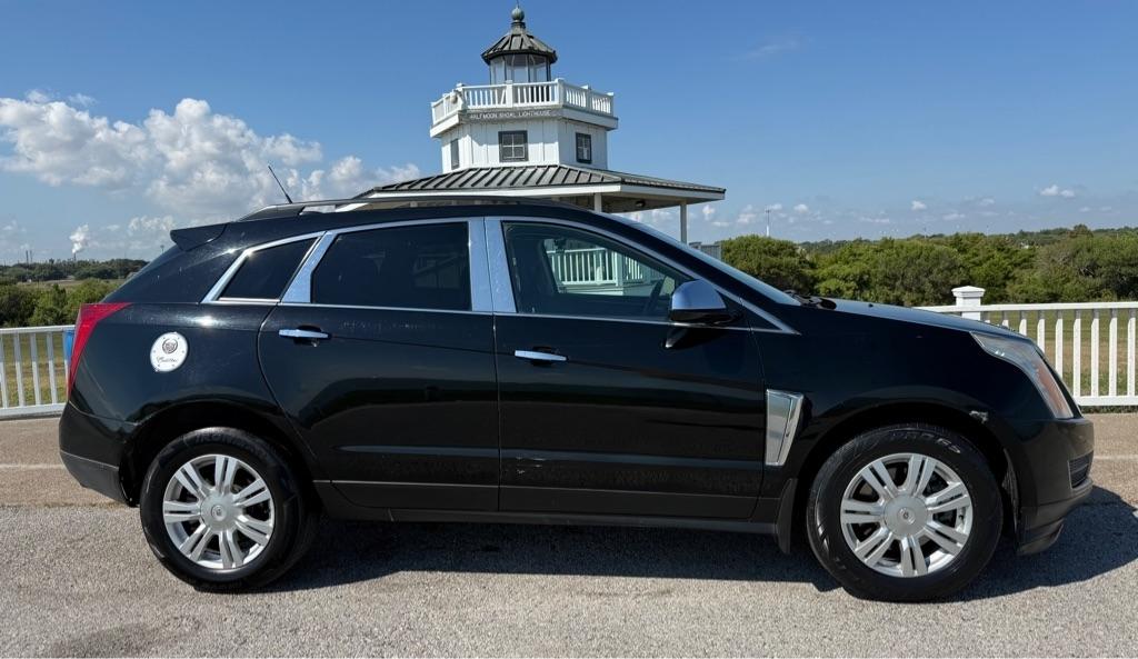 Cadillac SRX photo 4