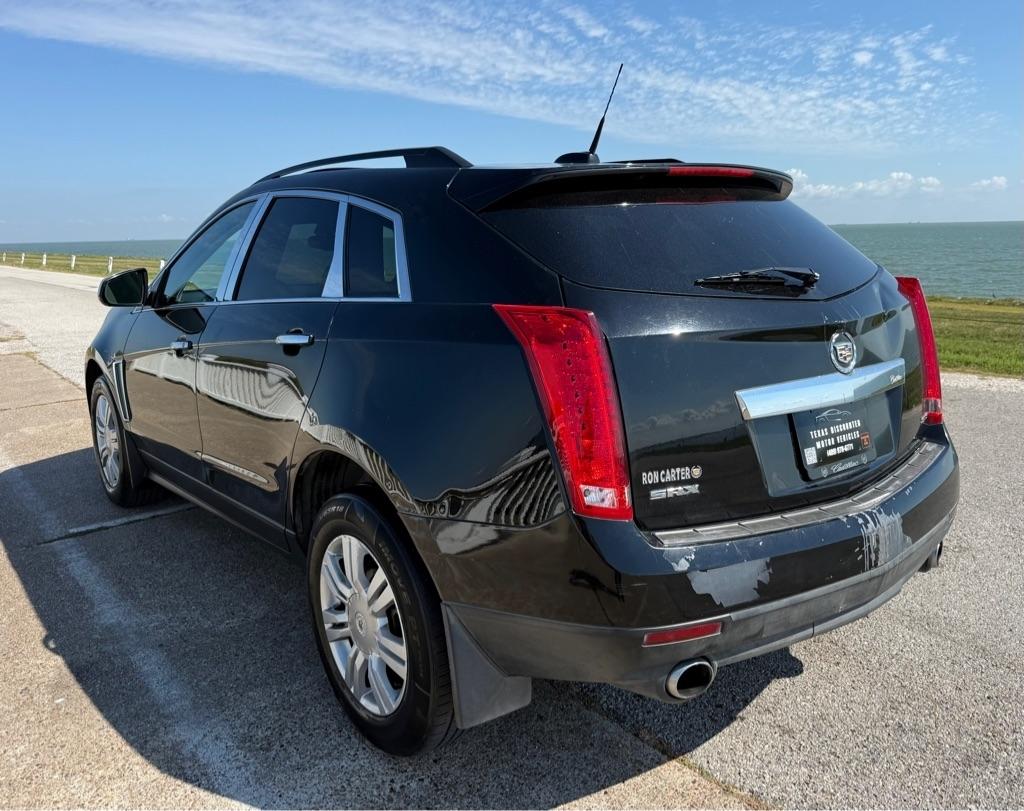 Cadillac SRX photo 7