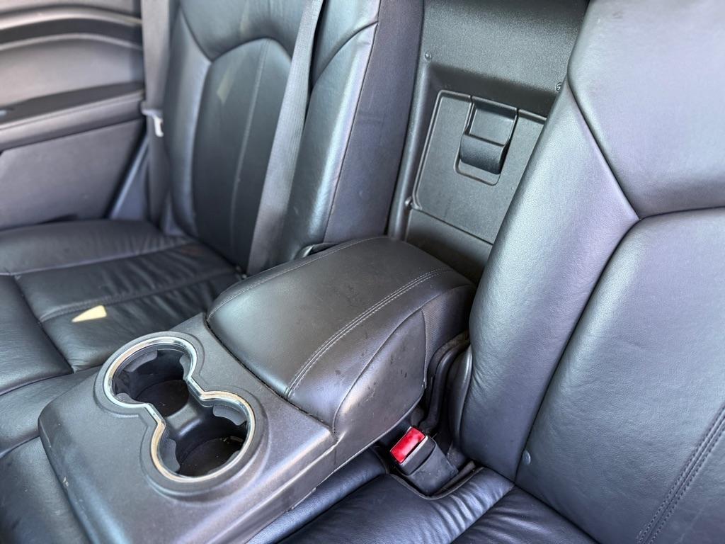 Cadillac SRX photo 20