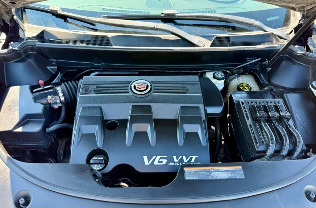 Cadillac SRX photo 24