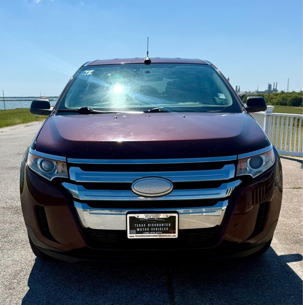 Ford Edge photo 2