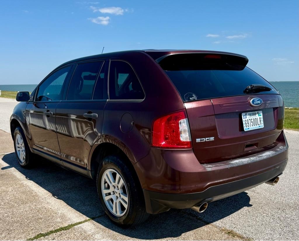 Ford Edge photo 7