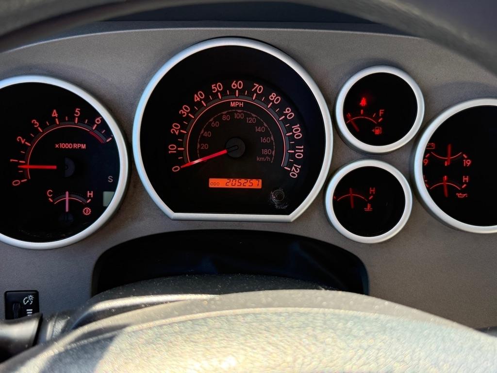 Toyota Tundra photo 10