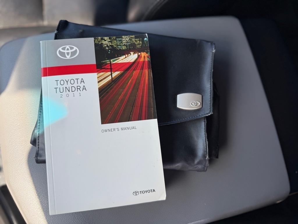 Toyota Tundra photo 11