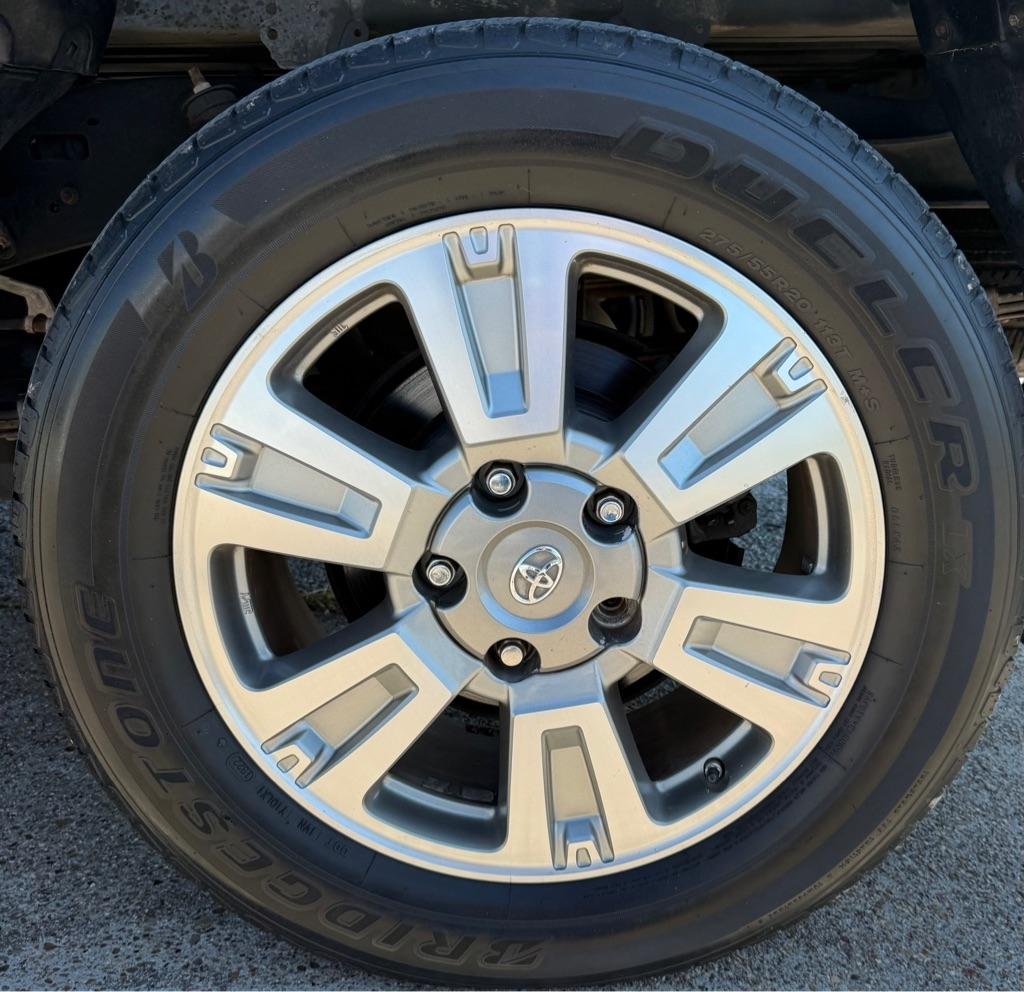 Toyota Tundra photo 19