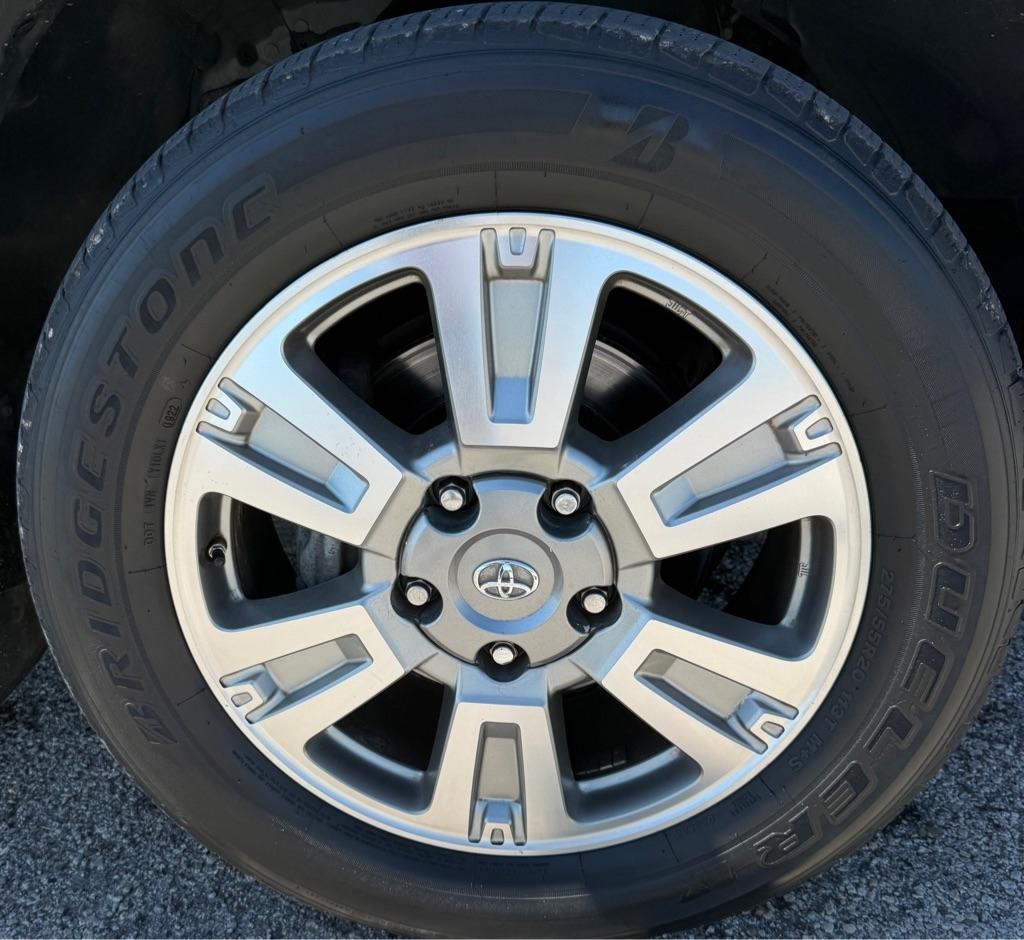 Toyota Tundra photo 21