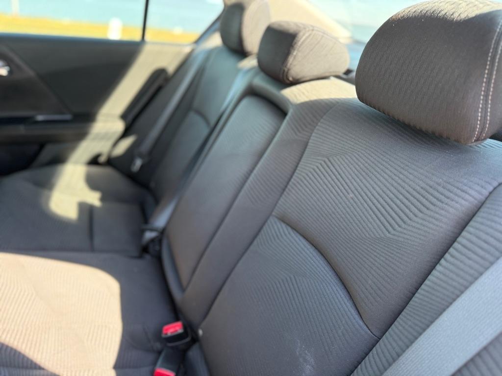 Honda Accord photo 14