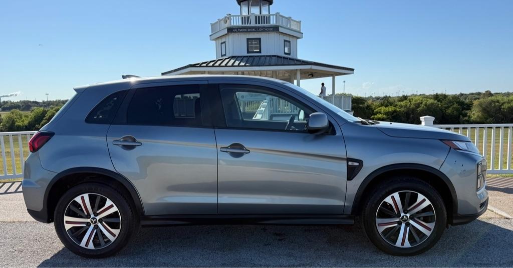 Mitsubishi Outlander Sport photo 4