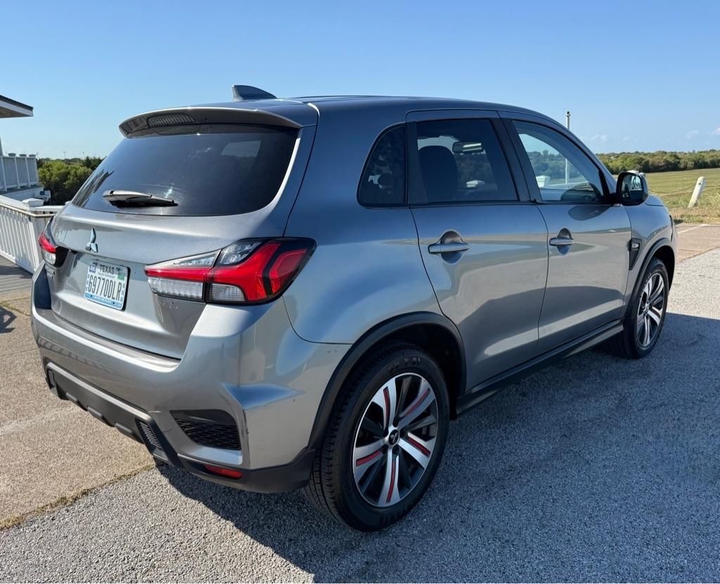 Mitsubishi Outlander Sport photo 5
