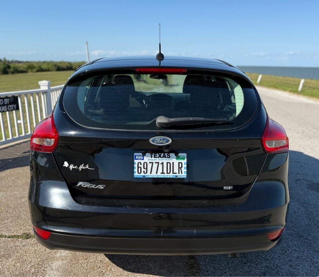 Ford Focus photo 6