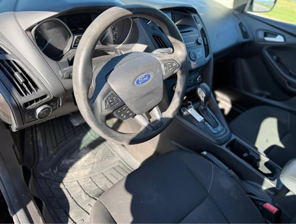 Ford Focus photo 10