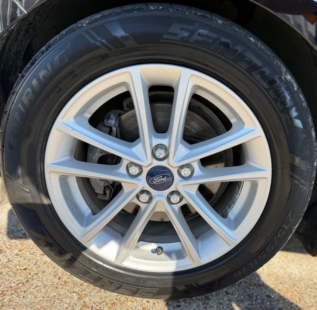 Ford Focus photo 22