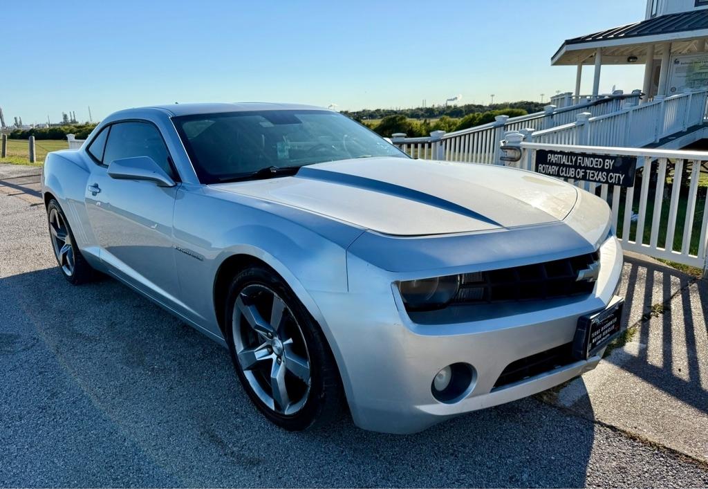 Chevrolet Camaro photo 3