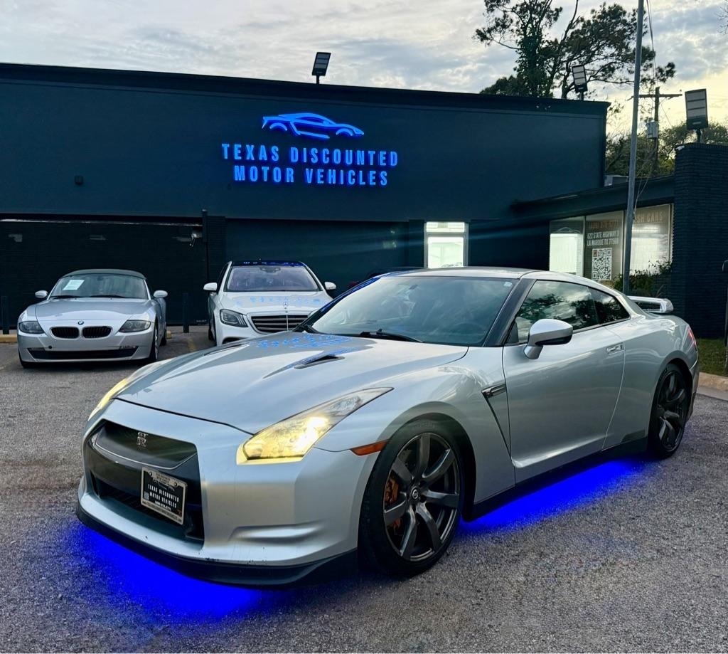 2011 Nissan GT-R Premium