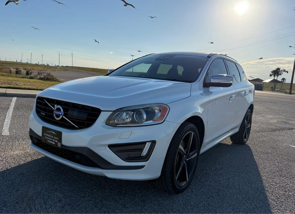 White 2015 Volvo XC60 SUV / Crossover All-Wheel Drive Automatic