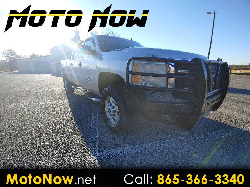 Chevrolet 2500 Pickups Ext Cab 141.5" 4WD 2011