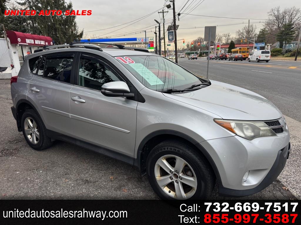 2013 Toyota RAV4 XLE's photo