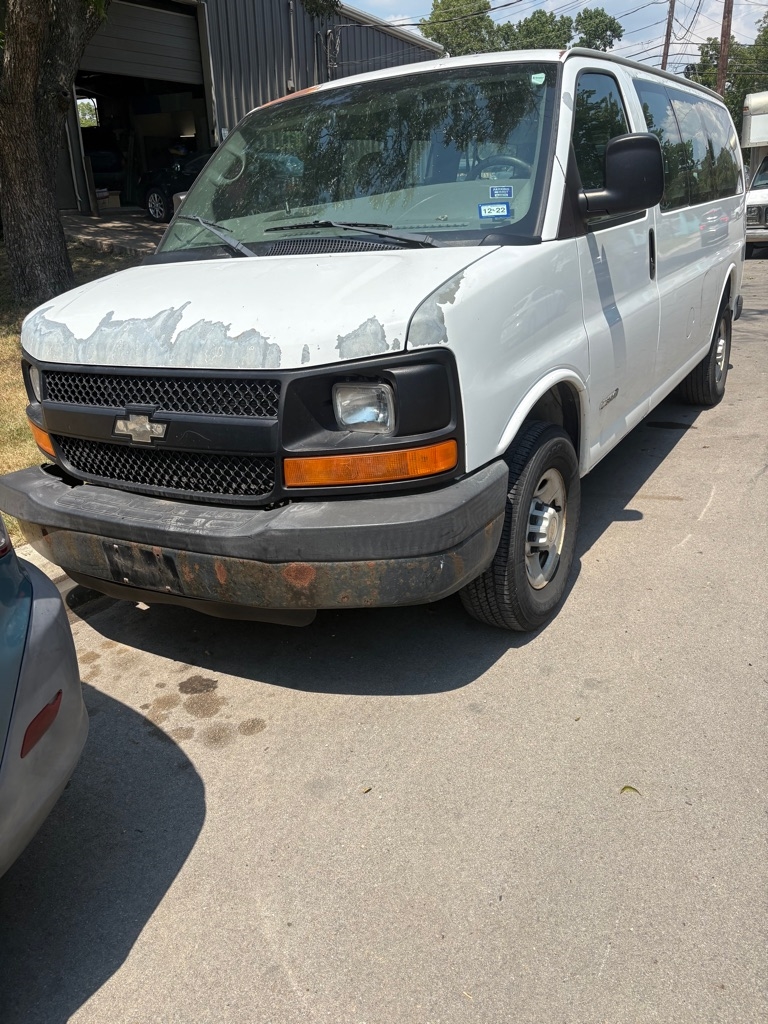 2005 Chevrolet Express Passenger 