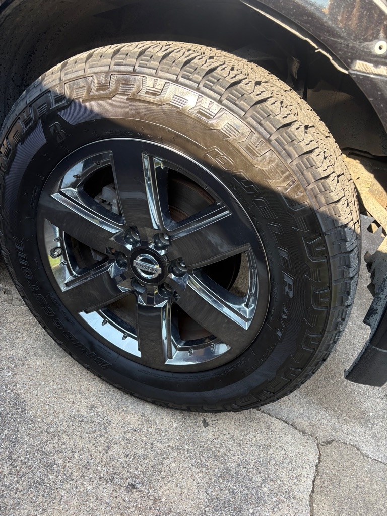 Nissan Armada  2014 Nissan Armada  2014