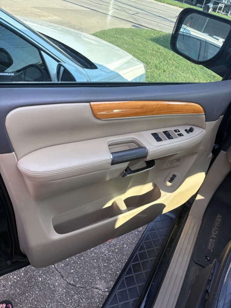 Nissan Armada  2014 Nissan Armada  2014