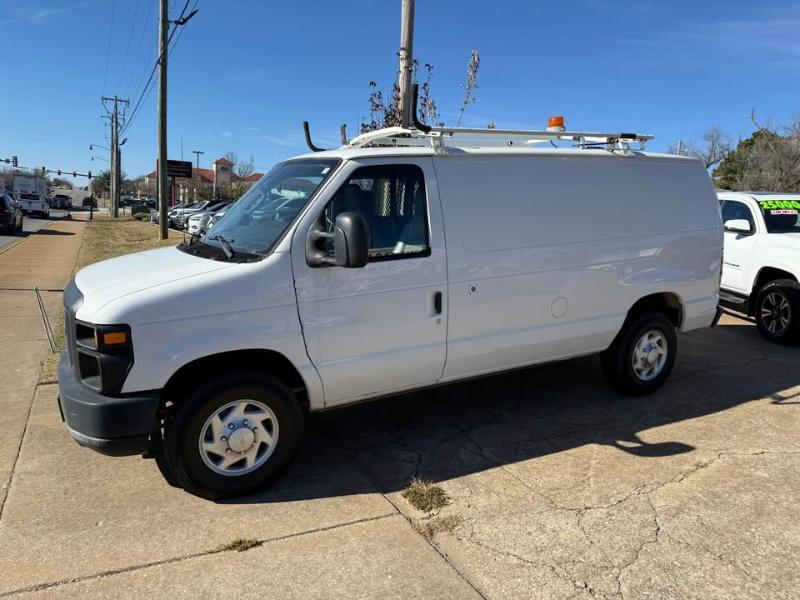 2011 Ford E-Series Econoline Van Commercial