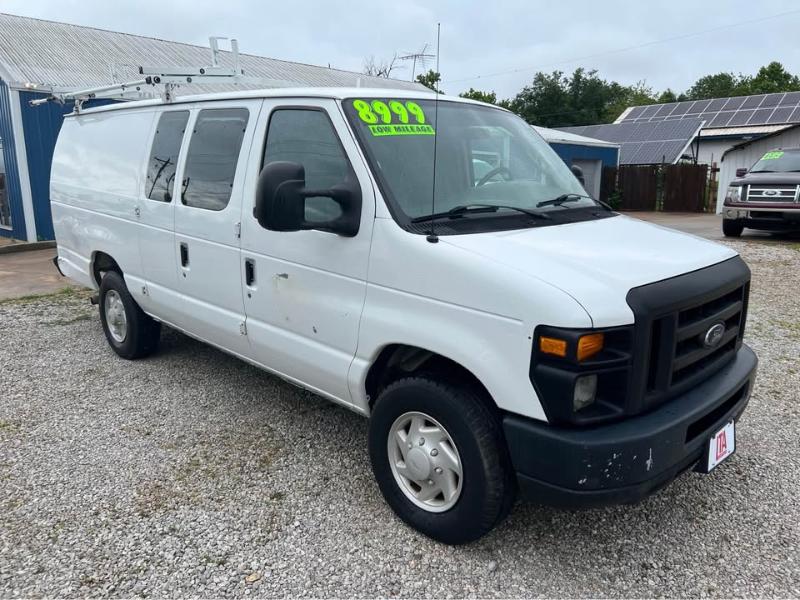 2008 Ford E-Series E-350 Super Duty Extended's photo