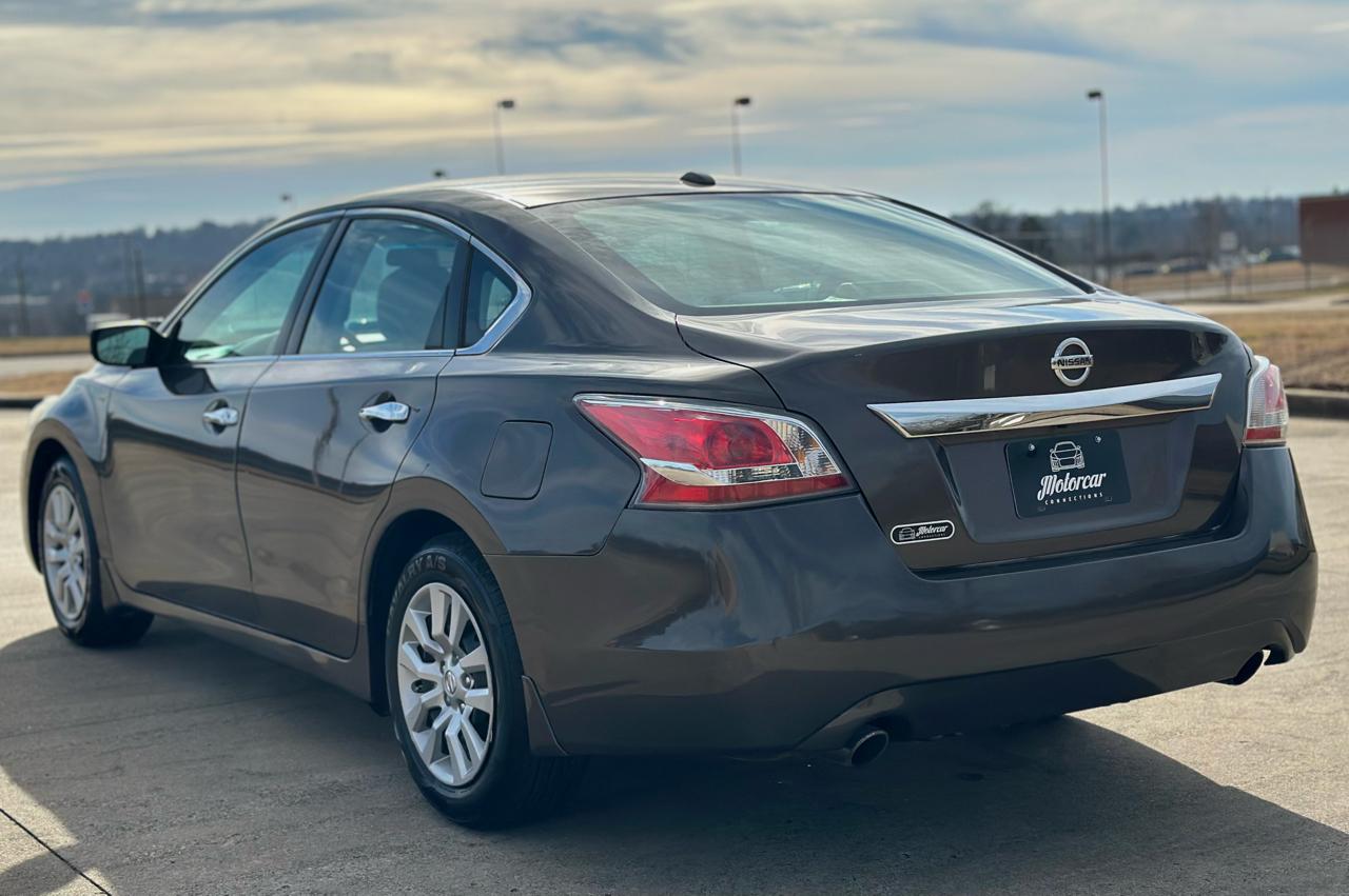 Nissan Altima  2015