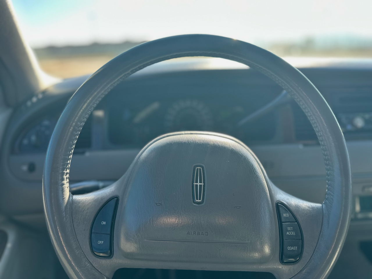 Lincoln Town Car  2000