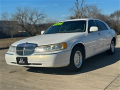 2000 Lincoln Town Car 