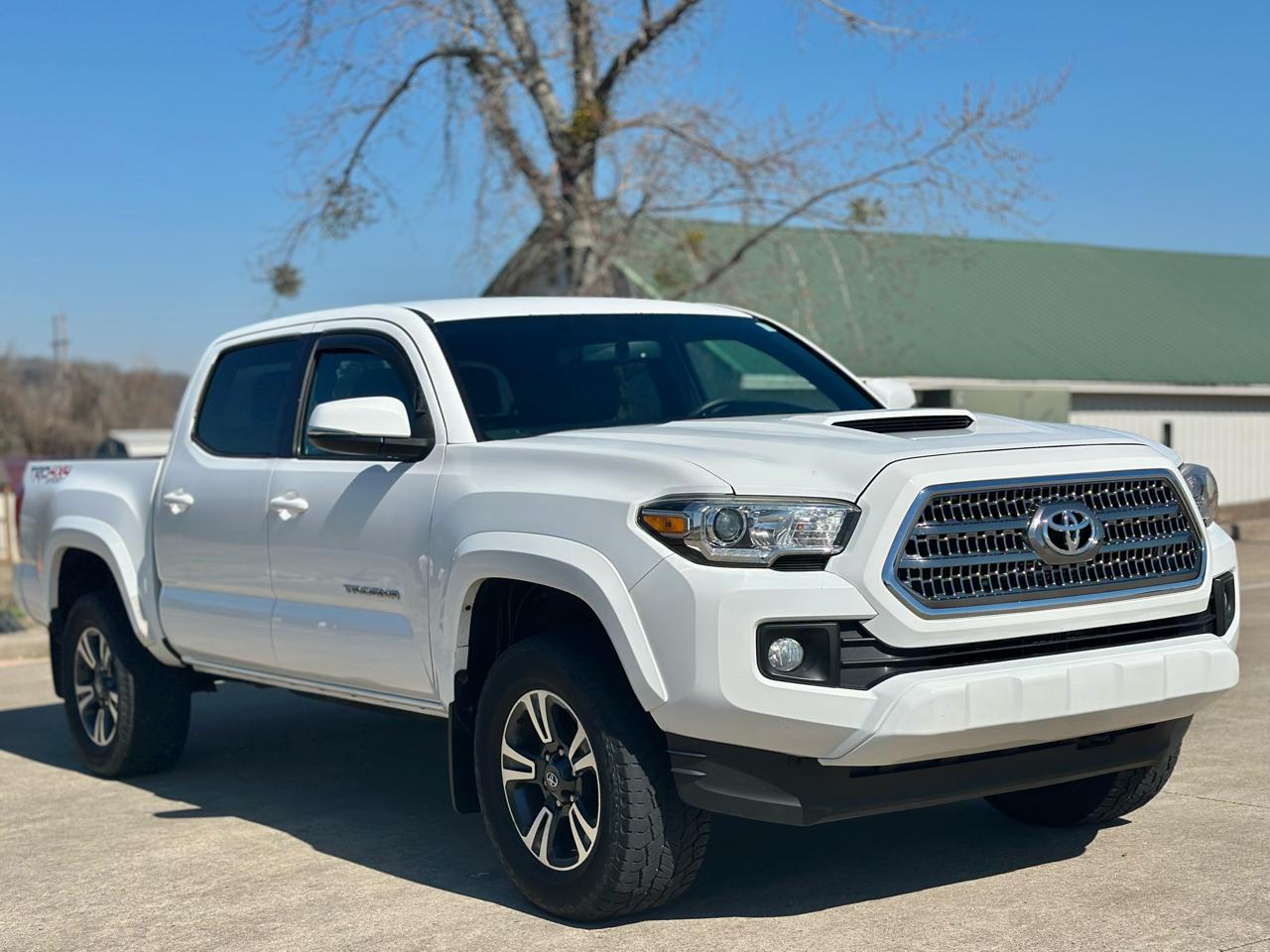 Toyota Tacoma  2016