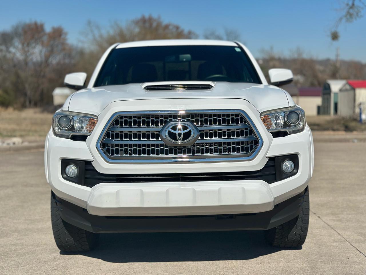 Toyota Tacoma  2016