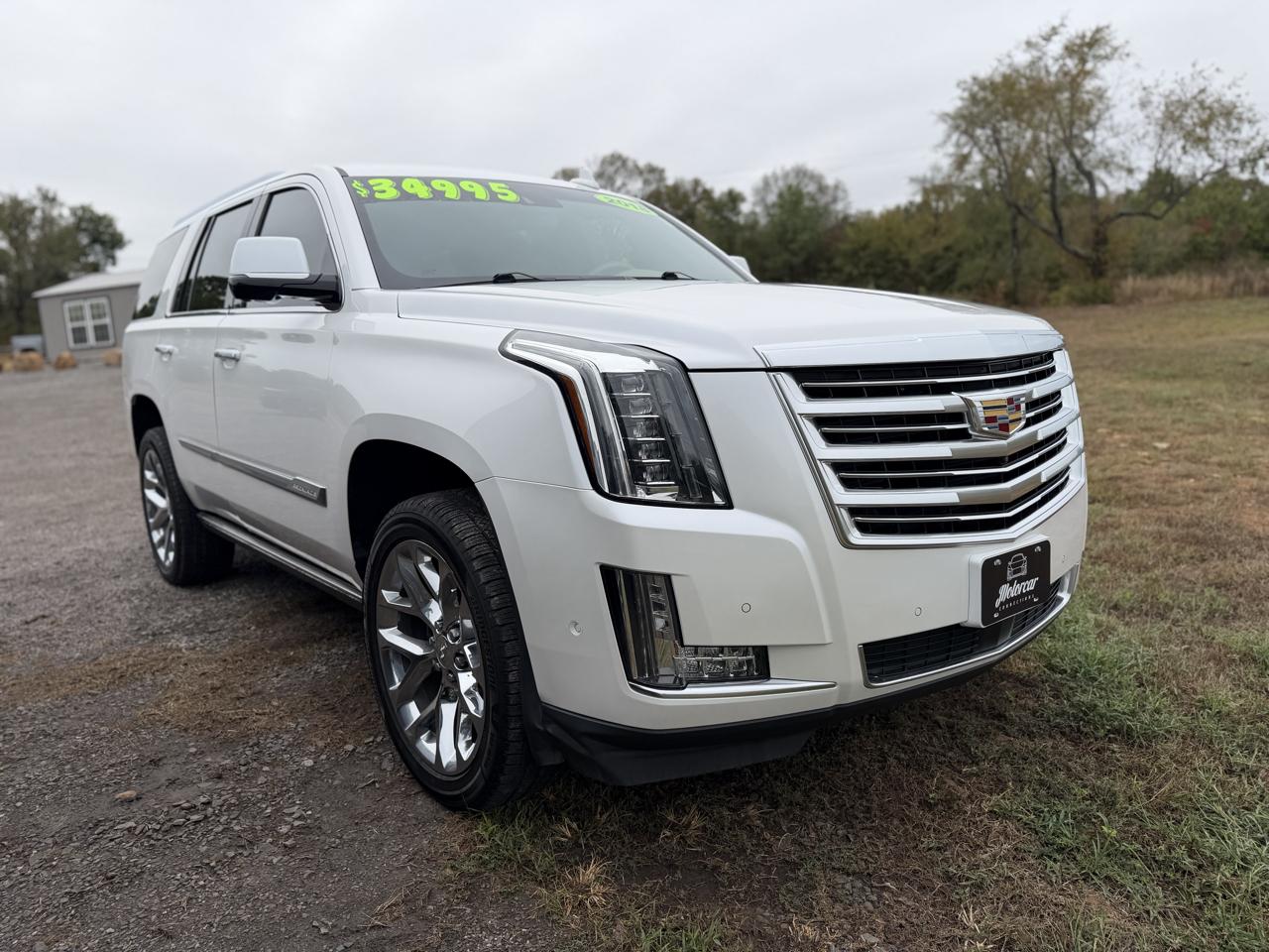 Cadillac Escalade photo 2
