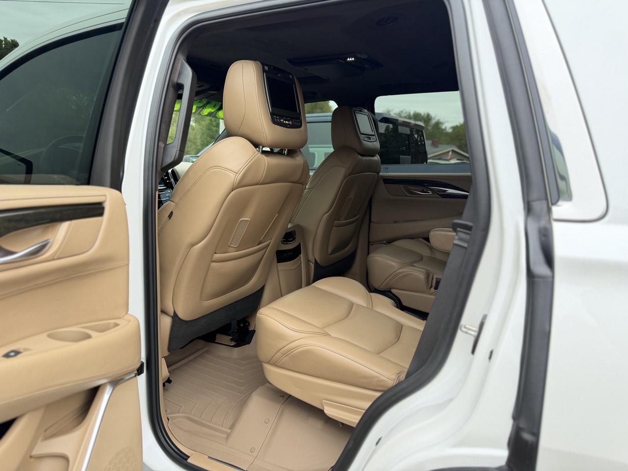 Cadillac Escalade photo 5