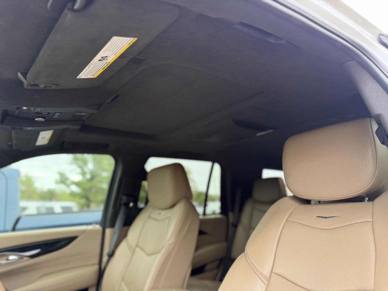 Cadillac Escalade photo 7