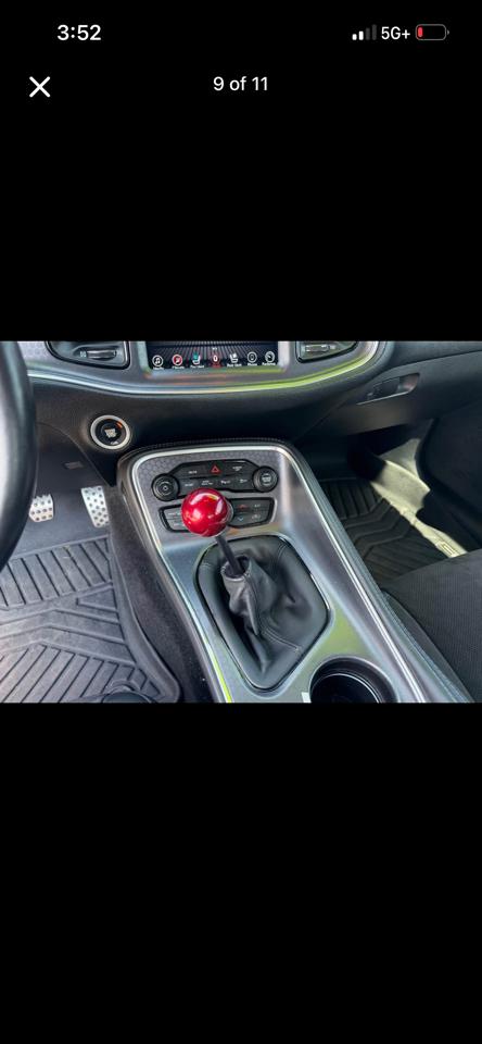 Dodge Challenger photo 18