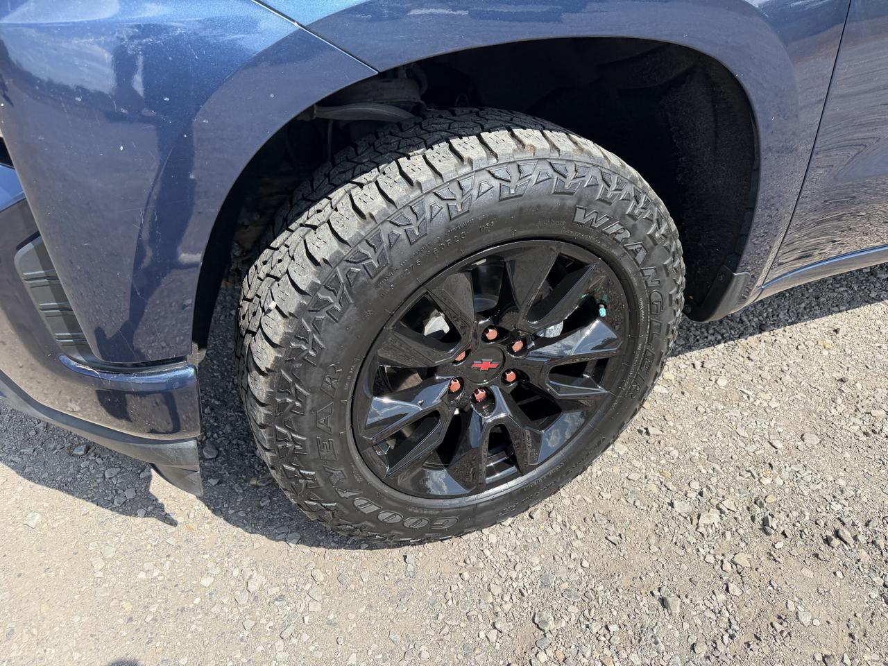 Chevrolet Silverado photo 7