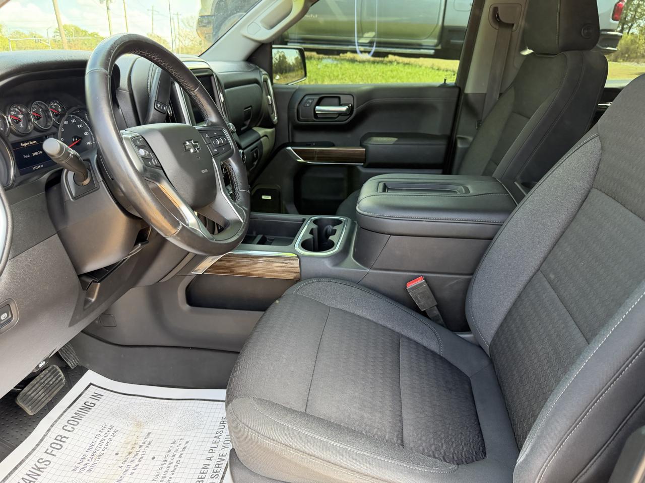 Chevrolet Silverado photo 8