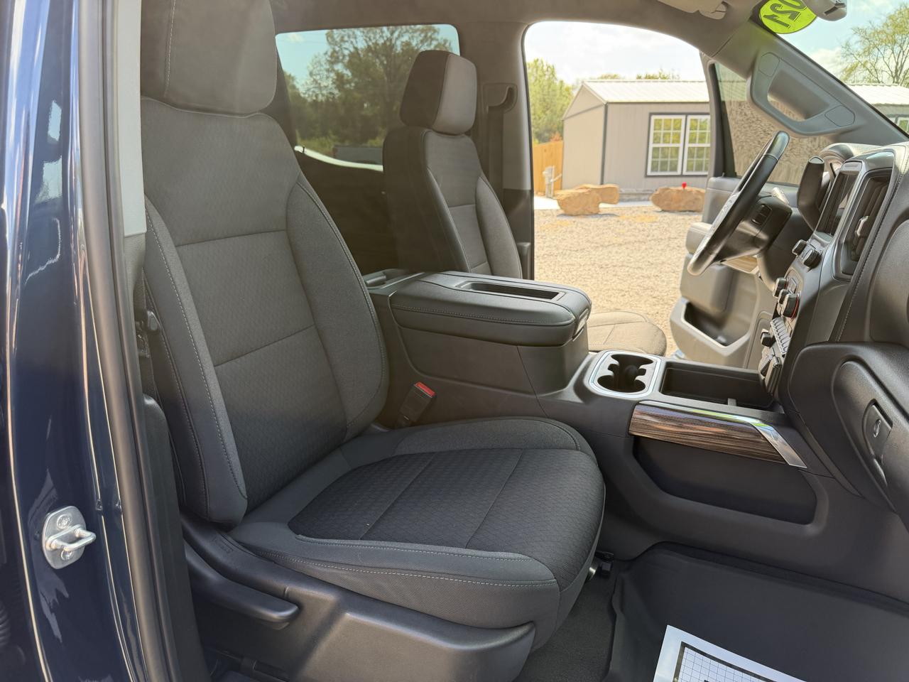 Chevrolet Silverado photo 9
